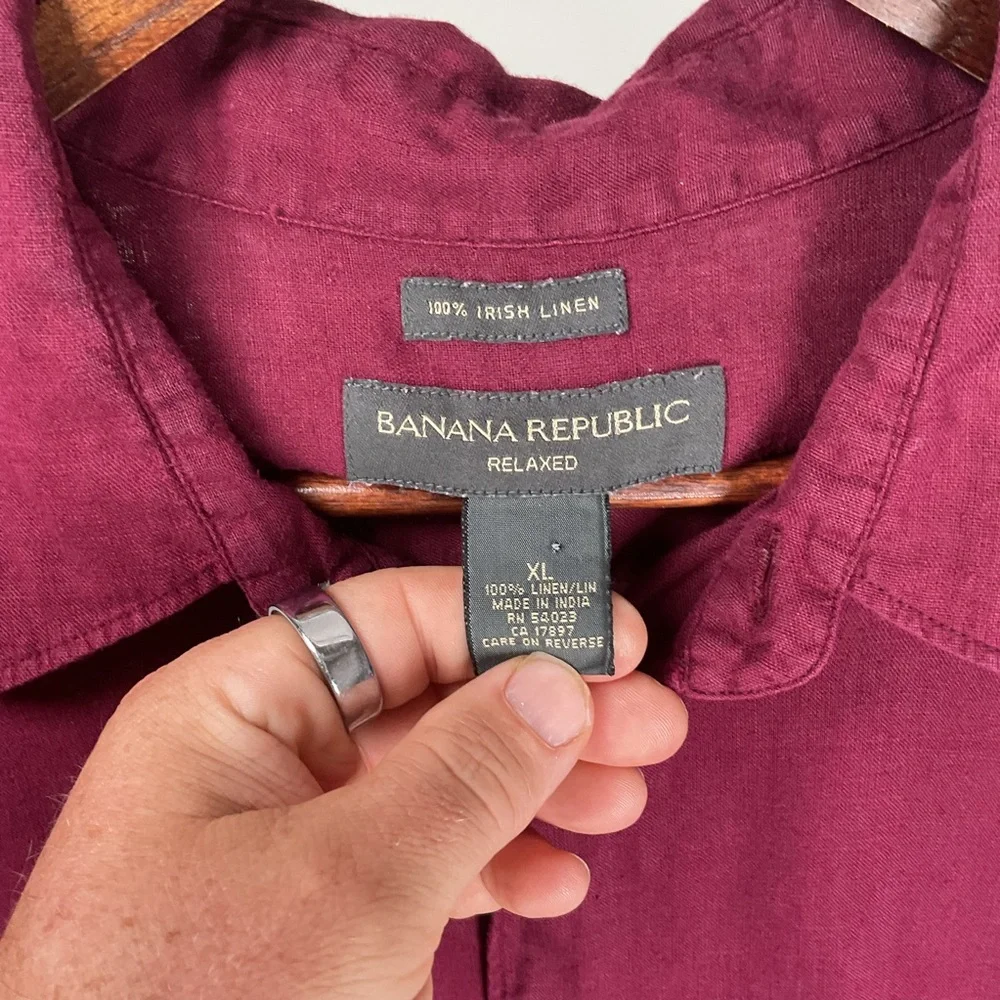 Banana Republic 100% Irish Linen Shirt XL Burgundy Relaxed Camp Casual Button Up